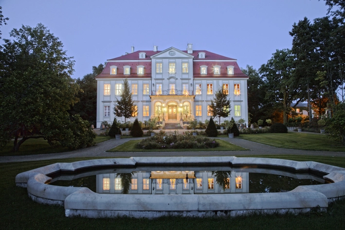 Schloss Güldengossa bei Nacht